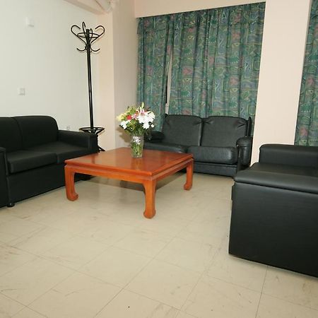 Alma Hotel Атина Екстериор снимка