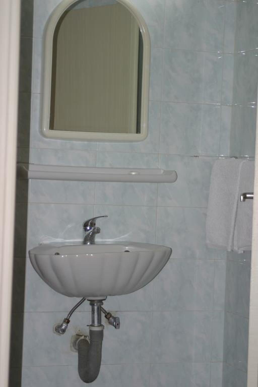 Alma Hotel Атина Екстериор снимка