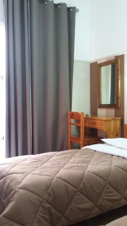 Alma Hotel Атина Екстериор снимка