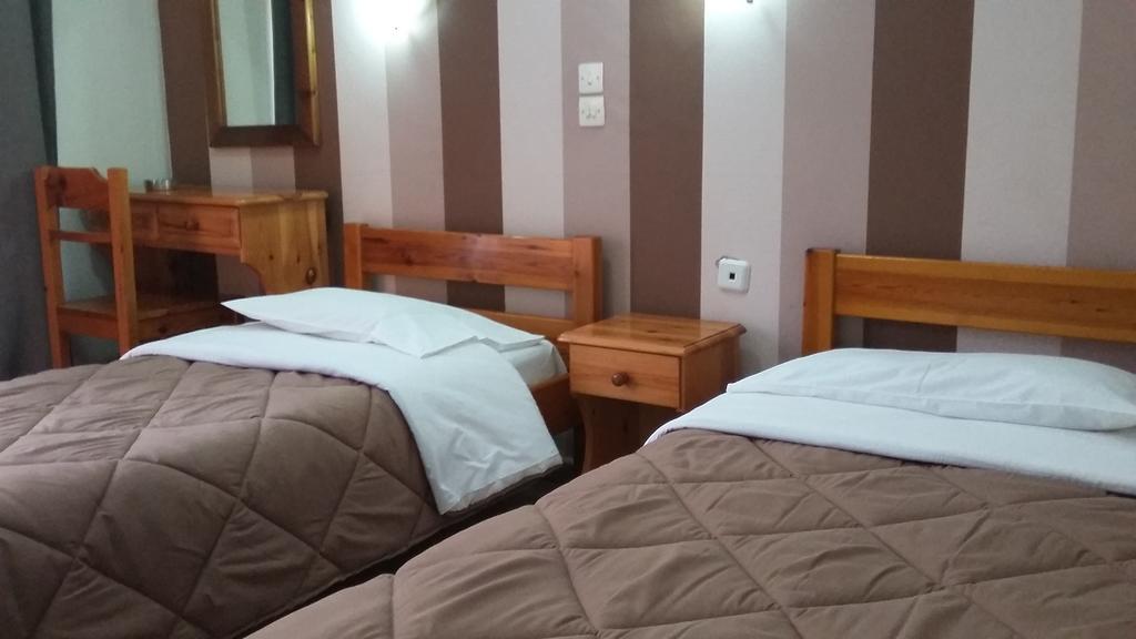 Alma Hotel Атина Екстериор снимка