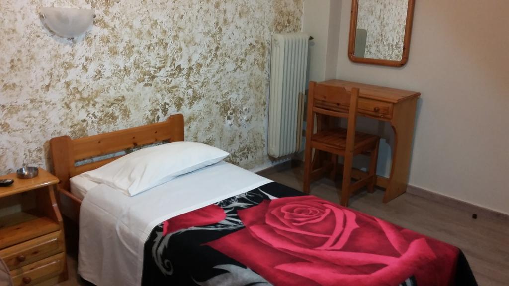Alma Hotel Атина Екстериор снимка